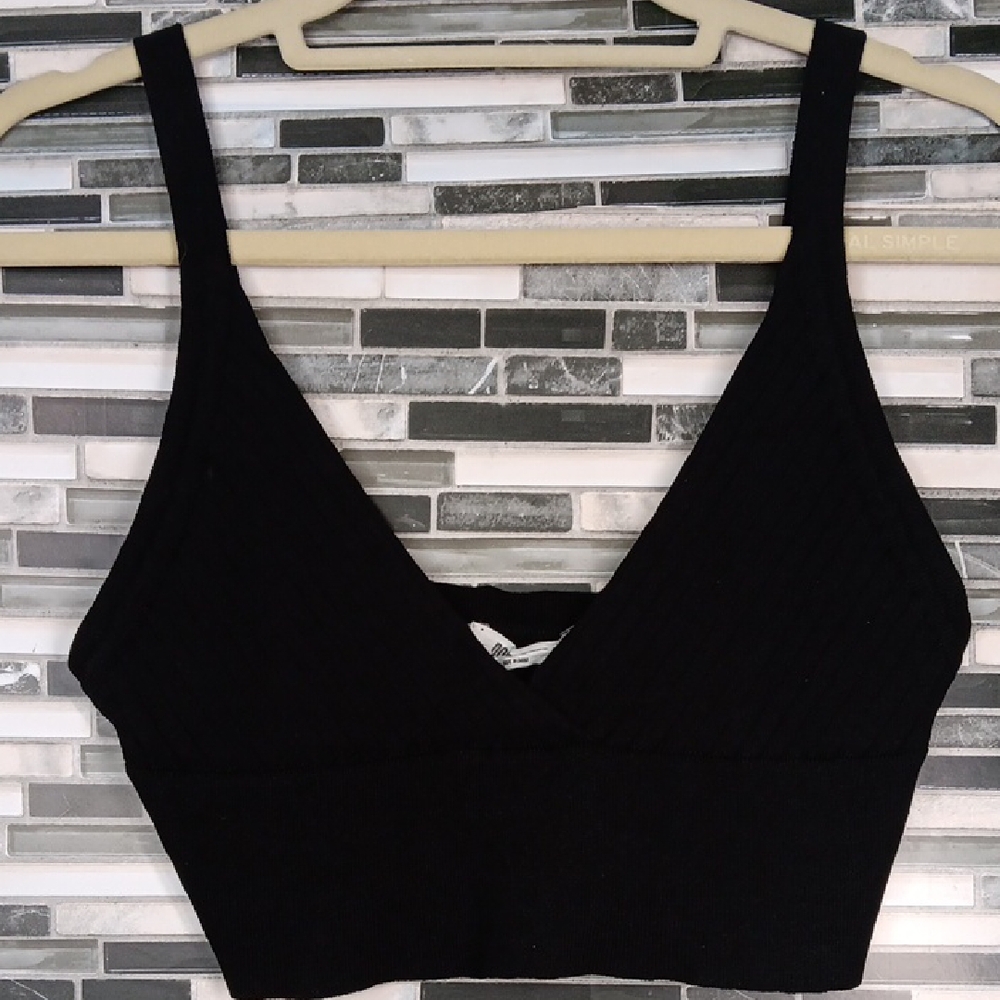 Double Zero M Medium Black Knit Ribbed Cropped Top Plunge V Neck Stretch Goth